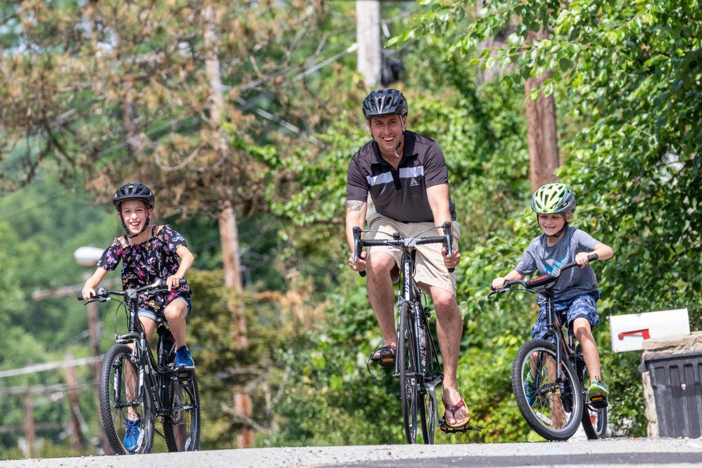 Brian Bergen riding bikes with his kids